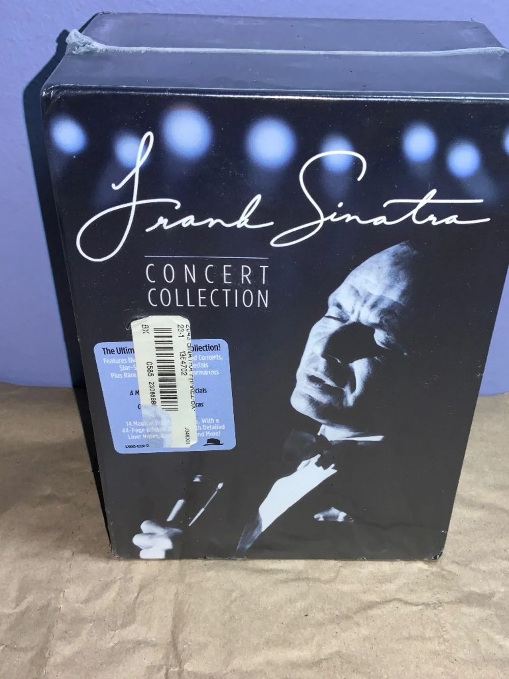 Frank Sinatra: Concert Collection (DVD, 2010, 7-Disc Set) new sealed - Picture 1 of 4